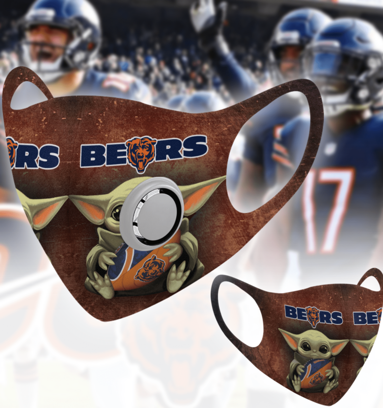 Baby Yoda Hug Chicago Bears 2.5PM Filter Face Mask
