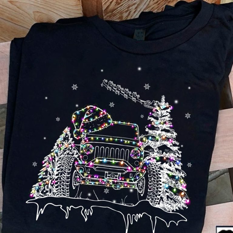 Jeep With Tree Christmas Lights T Shirt