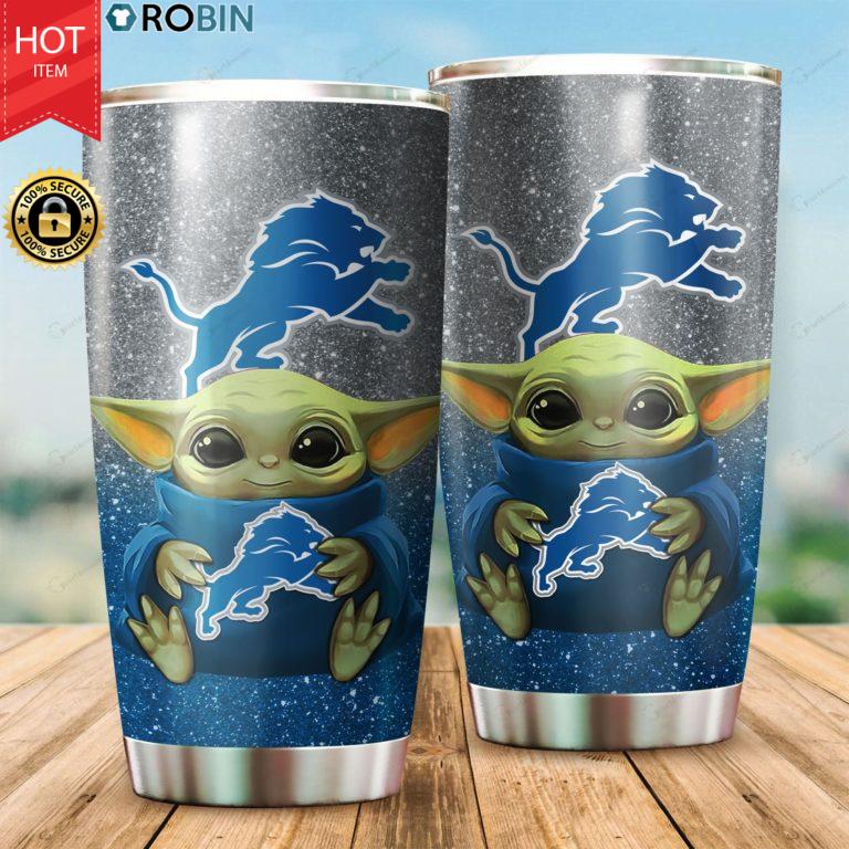 Baby Yoda Hug Detroit Lions 20oz Tumbler