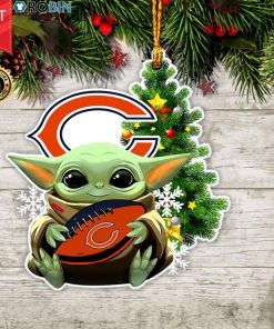 Baby Yoda Hug Chicago Bears Christmas Tree Ornament Baby Yoda Hug Chicago Bears Christmas Tree Ornament