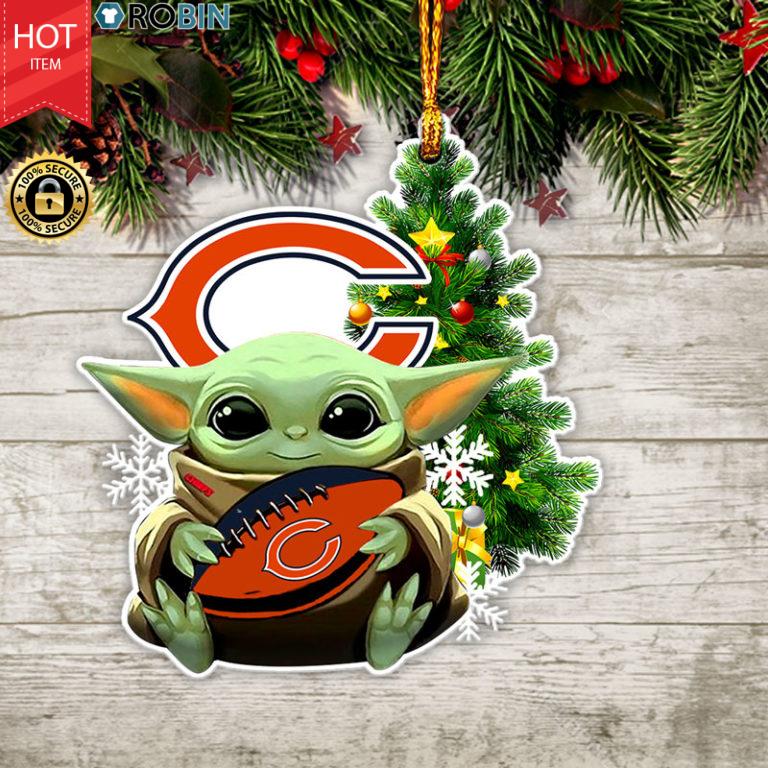 Baby Yoda Hug Chicago Bears Christmas Tree Ornament