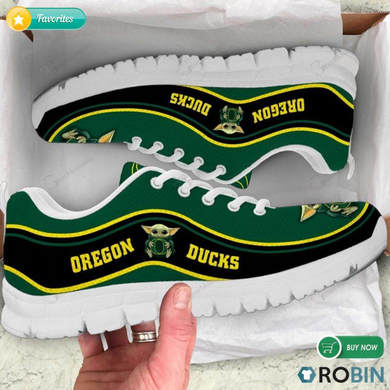 Baby Yoda Hug Oregon Ducks Sneakers – Breathable Running Shoes