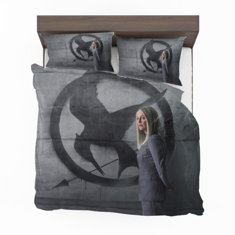 Julianne Moore in The Hunger Games Mockingjay Part 2 Movie Duvet cover and Pillow Case