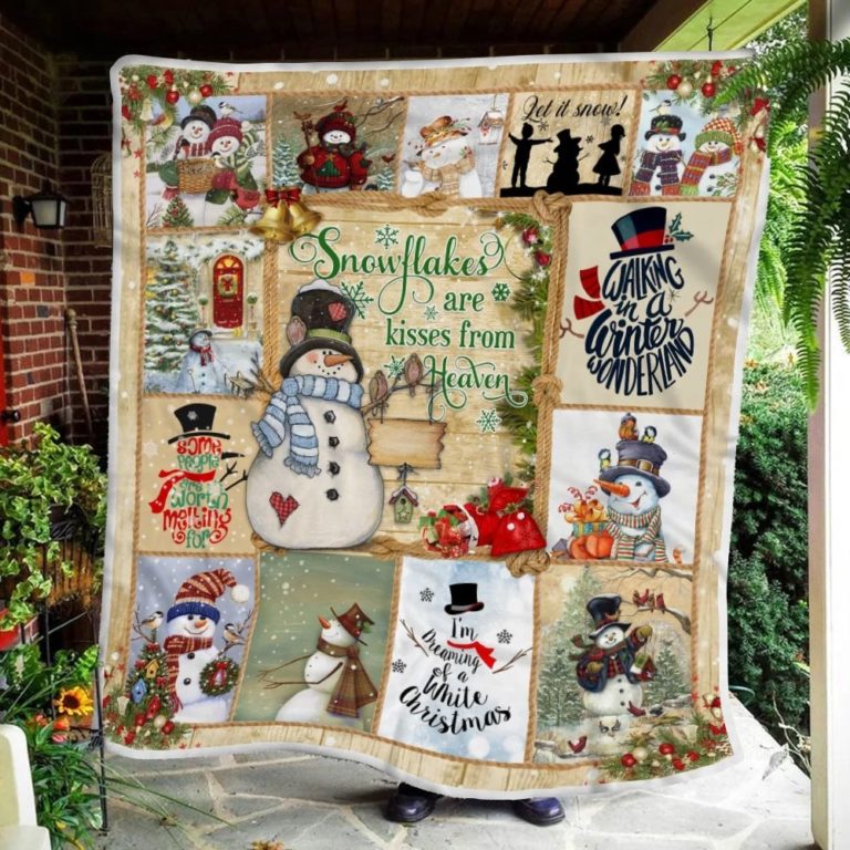 Snowflakes Are Kisses From Heaven Fleece Blanket