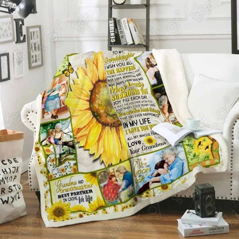 To My Granddaughter, I Wish You All The Happiness – Sunflower Fleece Blanket