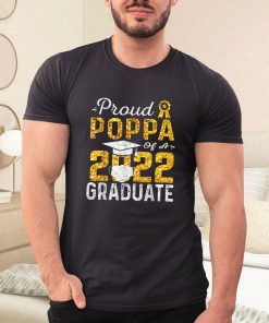 a t shirt black proud poppa of a 2022 graduate face mask utguN