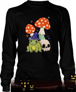 cute witchy frog cottagecore frog wizard frog with mushroom and skull witchcraft halloween shirt 1386 bkspF