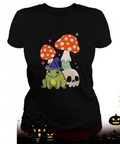 cute witchy frog cottagecore frog wizard frog with mushroom and skull witchcraft halloween shirt 68 tJQDA