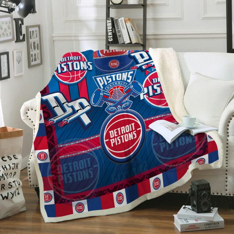 Detroit Pistons Quilt & Fleece Blanket