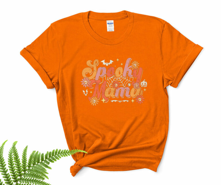 Groovy Spooky Mama Retro Halloween Ghost Witchy Spooky Mom Spooky Ghost Shirt