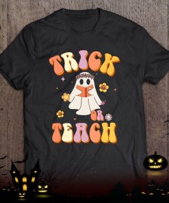 halloween retro vintage groovy trick or teach teacher women shirt 420 hODTG