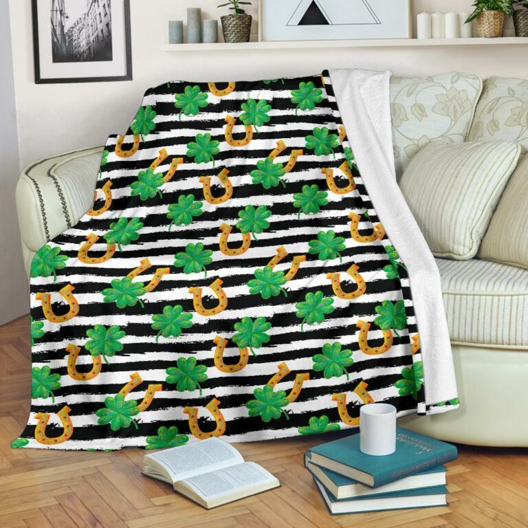 Horseshoes Pattern Print Design 01 Premium Blanket