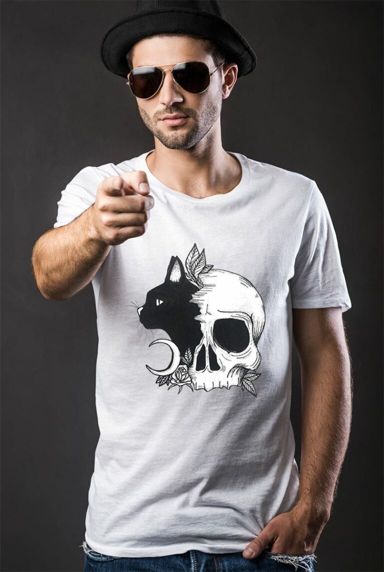 The Black Cat and the Skull Halloween Graphic Shirt