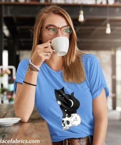 the black cat on the skull halloween graphic shirt 3 5Pbgi