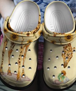 Giraffe And The Little Girl Lovely Garden Crocs – Classic Clog