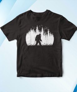 Funny Bigfoot In The Forest Sunset Men Women Sasquatch Lover Shirt Funny Bigfoot In The Forest Sunset Men Women Sasquatch Lover Shirt