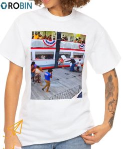 Alabama Brawl Trendy Shirt, A Mass Brawl Breaks Out On Alabama Unisex T-shirt Tee Tops