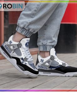 New York Yankees Ink Splash NFL Personalized Air Jordan 4 Sneaker
