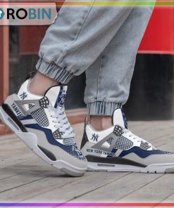 New York Yankees NFL Personalized Air Jordan 4 Sneaker