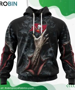 nfl-tampa-bay-buccaneers-horror-skull-art-design-hoodie-1