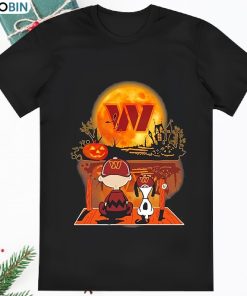 Charlie Brown And Snoopy Watching Washington Commanders Halloween T Shirt