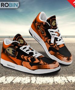 anahelm-ducks-jordan-3-sneakers-3