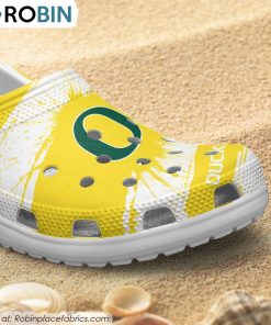 Oregon Ducks Ink Splash Crocs Shoes, Oregon Ducks Team Gifts