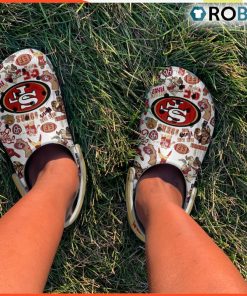 san-francisco-49ers-nfl-classic-crocs-shoes-4