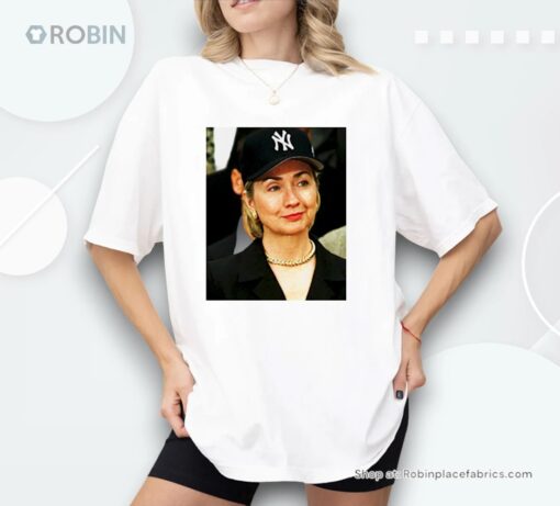 Rihanna Wear Hillary Clinton Shirt