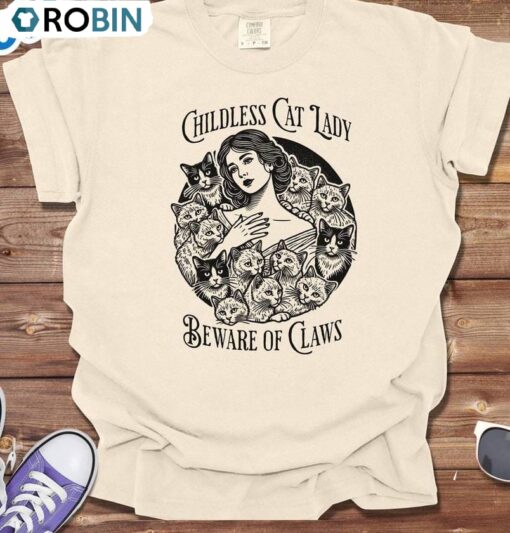 Elegant Childless Cat Lady Shirt, Beware Of Claws Short Sleeve Crewneck