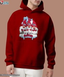 Christmas Gnomes Hold Fresno State Bulldogs Unisex Shirt