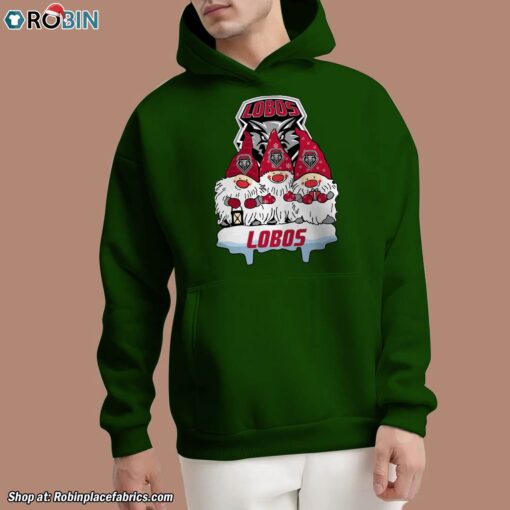 Christmas Gnomes Hold New Mexico Lobos Unisex Shirt