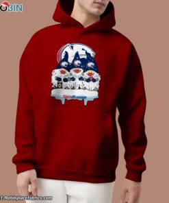 Christmas Gnomes Hold South Alabama Jaguars Unisex Shirt