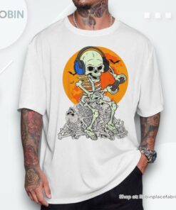 Halloween Skeleton Gamer Skull Moon Gaming Boys N Men Shirt