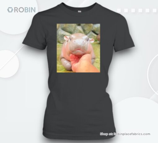Moo Deng Bouncy Pig In Thai Graphic Unisex Shirt