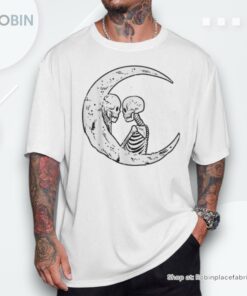 Moon Skeleton Couple Kiss Cute Halloween Costume Men Shirt Moon Skeleton Couple Kiss Cute Halloween Costume Men Shirt