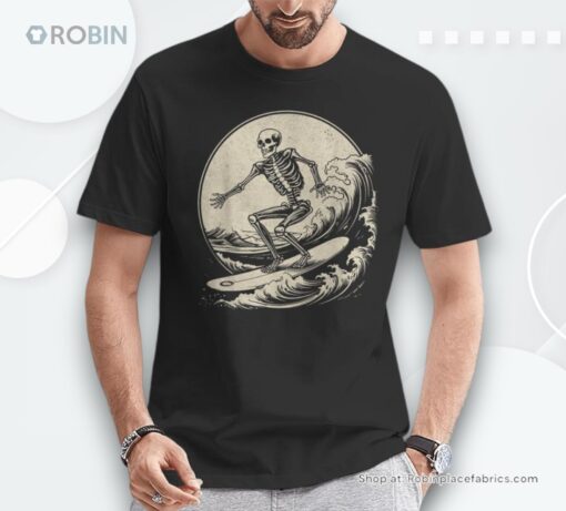 Skeleton Surfer Vintage Big Wave Surfing Halloween Shirt