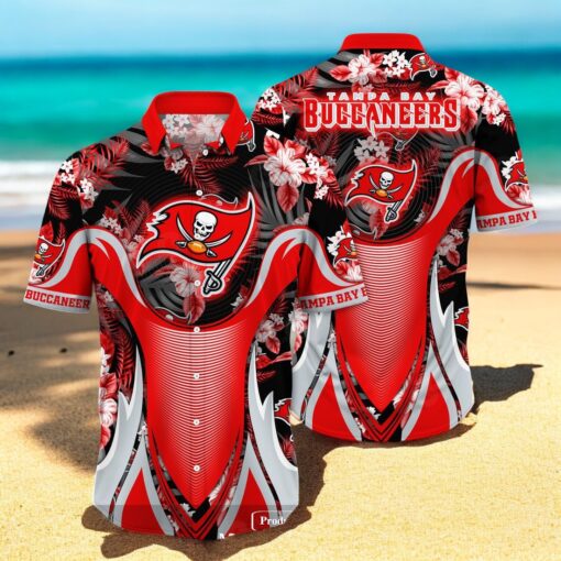 Personalized Name Tampa Bay Buccaneers NFL Luxury Flower Summer Hawaiian Shirt