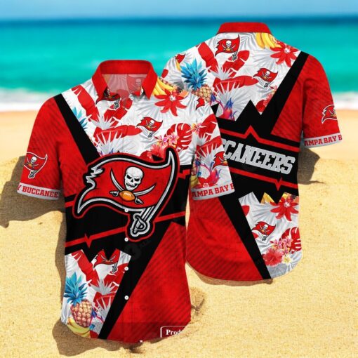 Personalized Name Tampa Bay Buccaneers NFL Mix Black Flower Summer Hawaiian Shirt