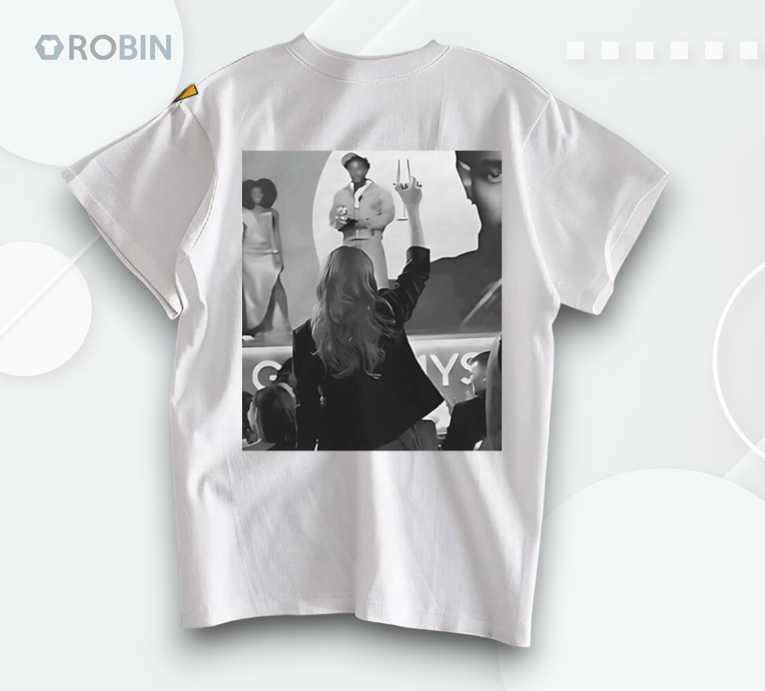 Taylor Celebrates Kendrick Lamar’s Grammy Win Photo Shirt Taylor Celebrates Kendrick Lamar’s Grammy Win Photo Shirt