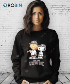 Chicago White Sox Charlie Brown And Snoopy Baseball Cartoon Fan Shirt