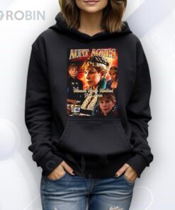 Ben Ahlers wearing Annoyed Aunt Agnes Heads Have Rolled For Less Shirt