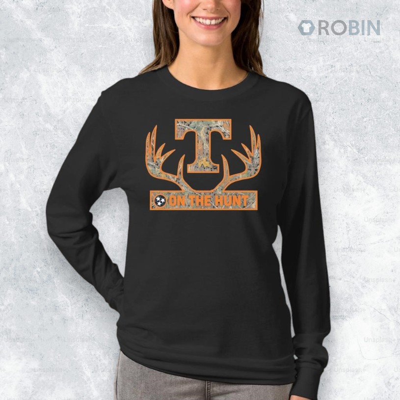 Tennessee Volunteers Baseball On The Hunt Shirt Tennessee Volunteers Baseball On The Hunt Shirt