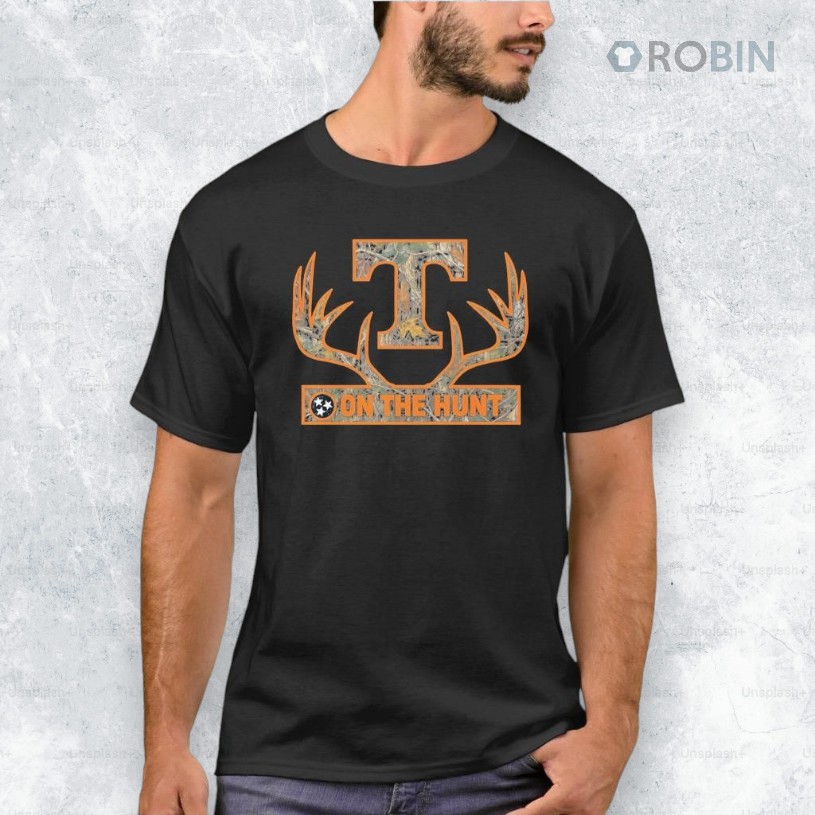 Tennessee Volunteers Baseball On The Hunt Shirt Tennessee Volunteers Baseball On The Hunt Shirt