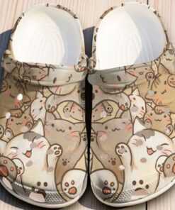 “Purr-fect Cuddle Puddle” – Lovely Kitten Print Crocs