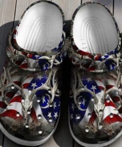 “Deer hunting” – Deer Skull & American Flag Camo Crocs