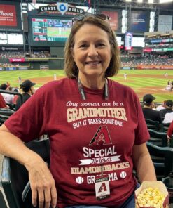 It Takes Someone Special To Be An Arizona Diamondbacks Grandma Unisex Shirt